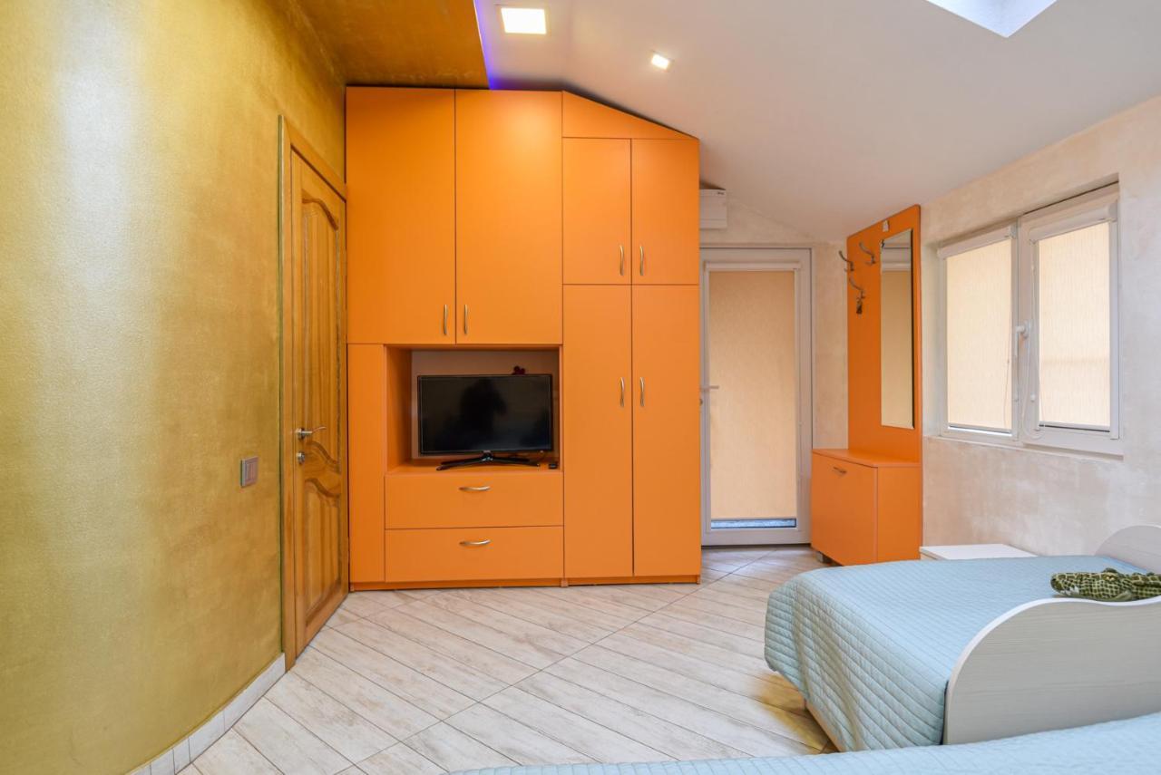 Inkaras Aparthotel Palanga Buitenkant foto